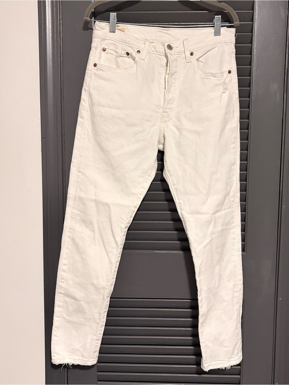 Levi's 501 high waisted skinny women's jeans in white denim